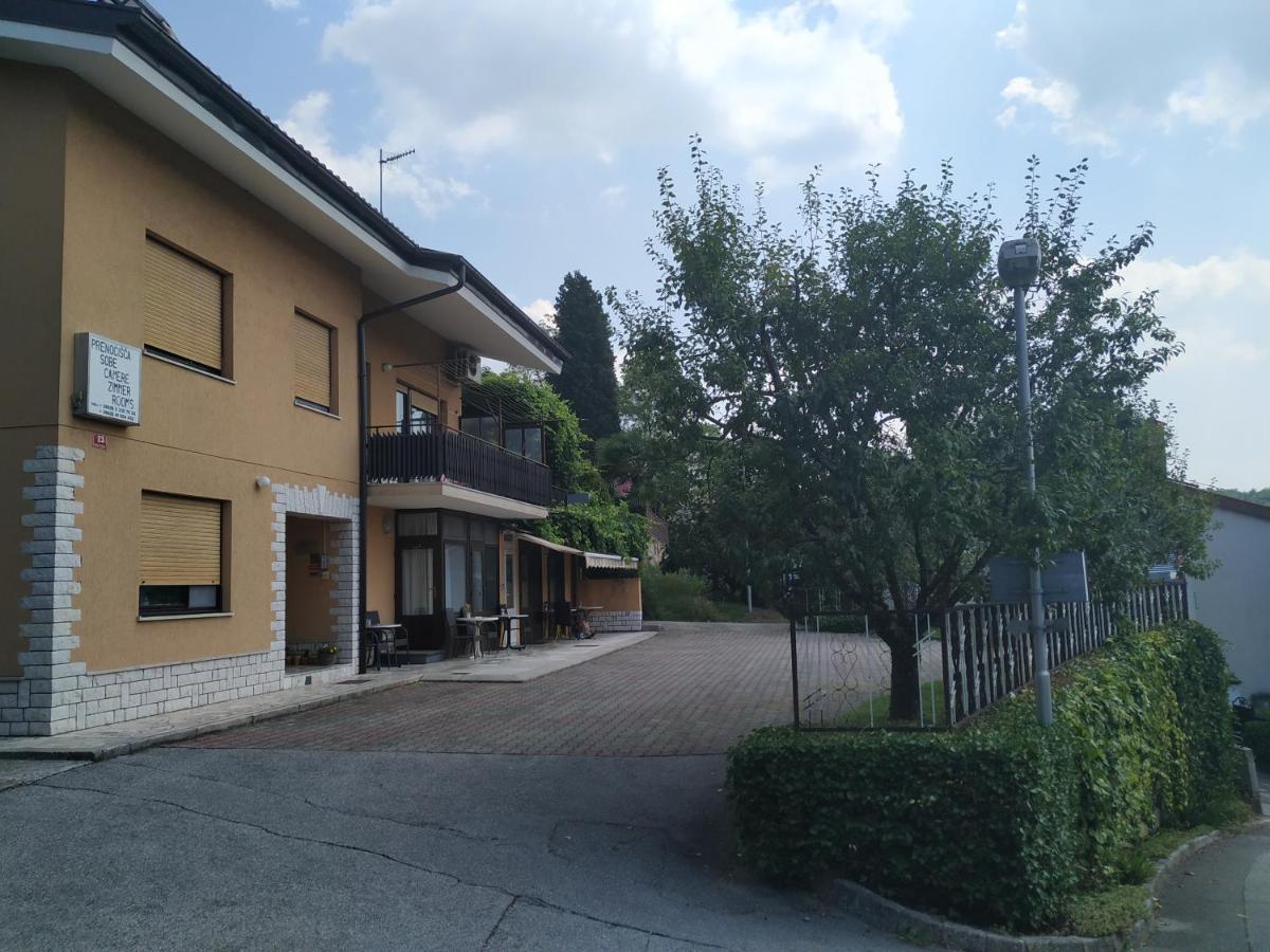 Accomodation Pertout Nova Gorica Esterno foto