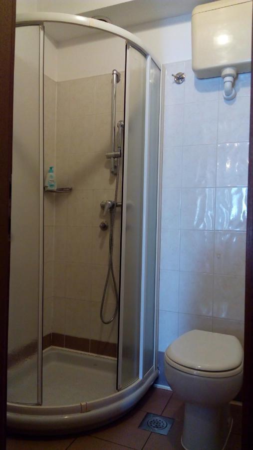 Accomodation Pertout Nova Gorica Esterno foto